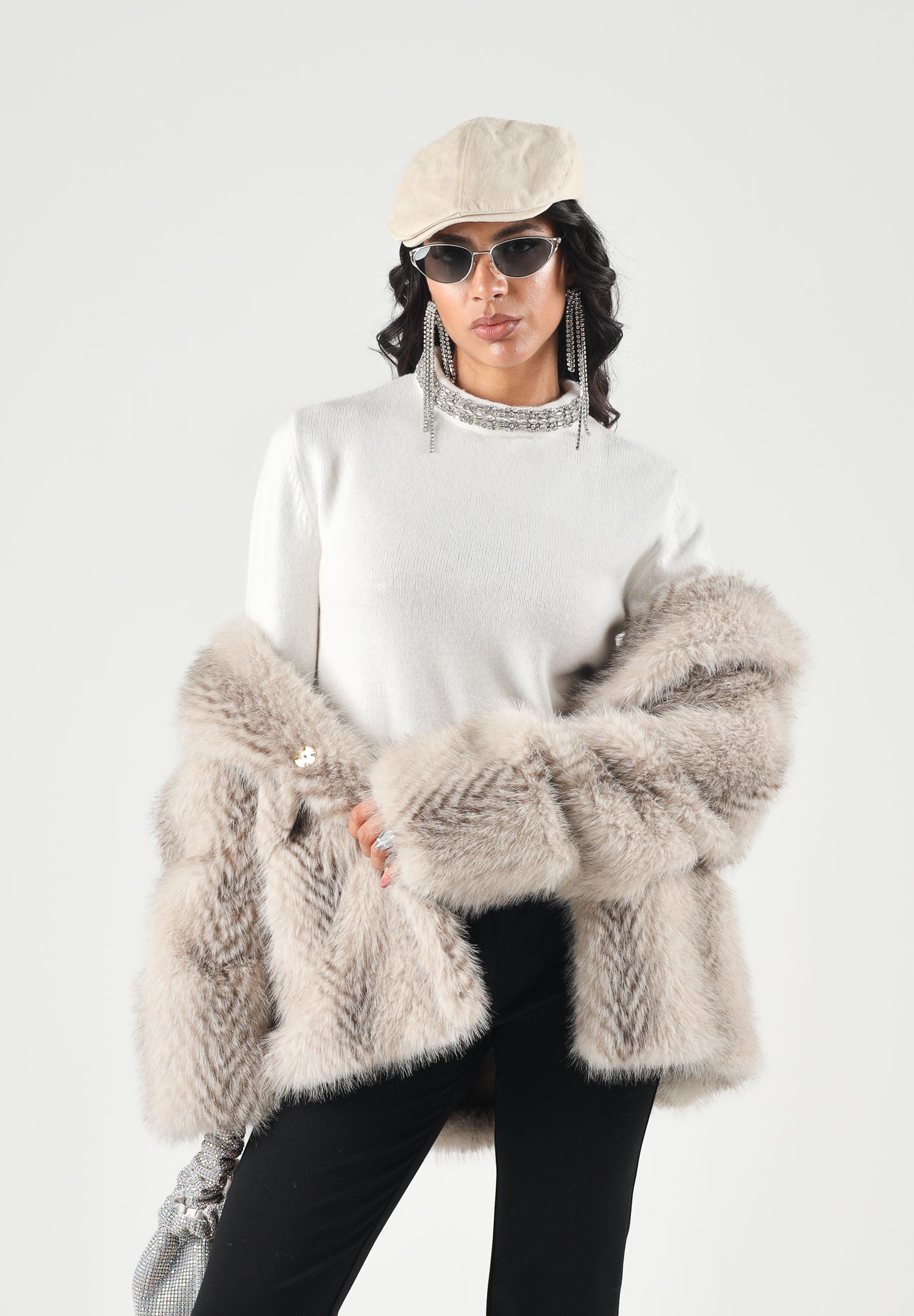 PINKO Maglione  BARLINO girocollo Bianco Inverno da donna con dettaglio gioiello. 107274A3GI Z03 PINKO 