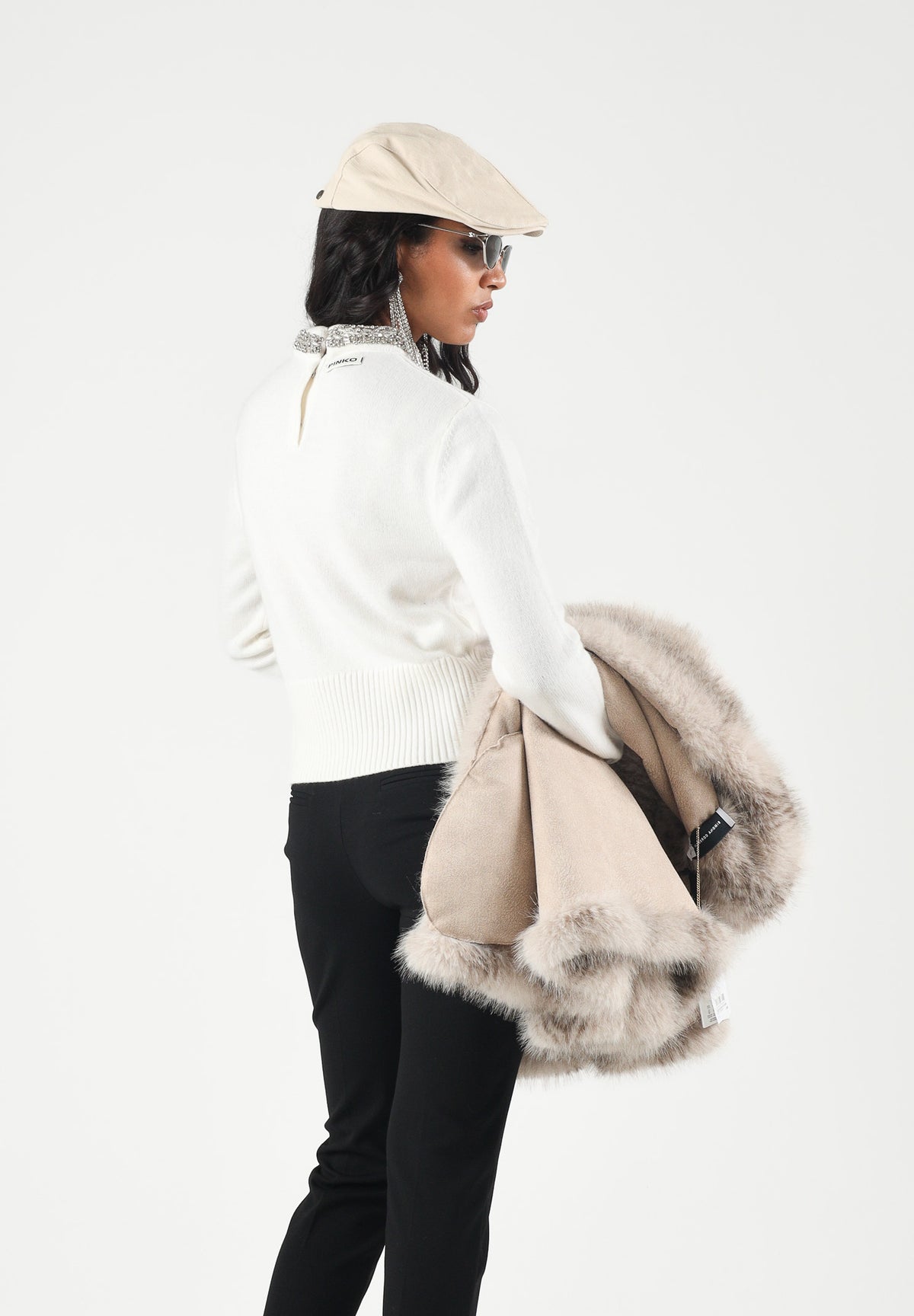 PINKO Maglione  BARLINO girocollo Bianco Inverno da donna con dettaglio gioiello. 107274A3GI Z03 PINKO 