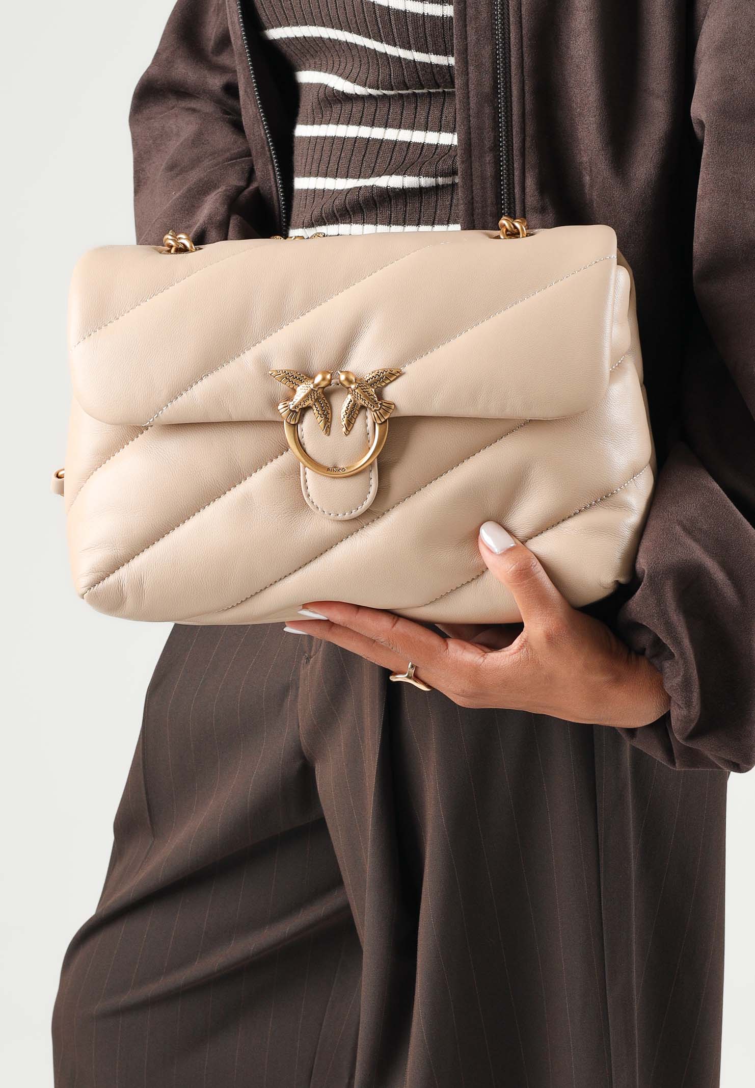 PINKO Borsa a tracolla  Love Puff Classic beige-grigio per donna con trapuntatura chevron 107616A0F2 C50Q PINKO 