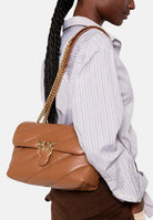 PINKO Borsa a tracolla Love Puff Classic marrone cognac per donna con trapuntatura chevron 107616A0F2 M37Q PINKO 