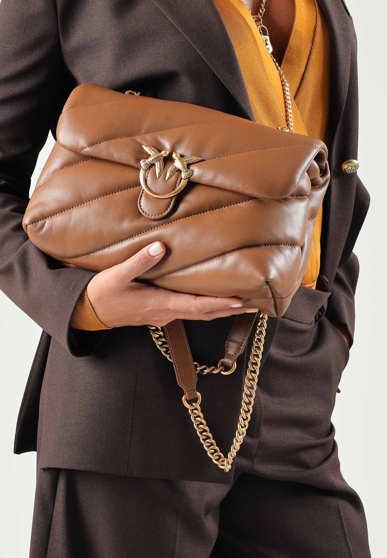 PINKO Borsa a tracolla Love Puff Classic marrone cognac per donna con trapuntatura chevron 107616A0F2 M37Q PINKO 