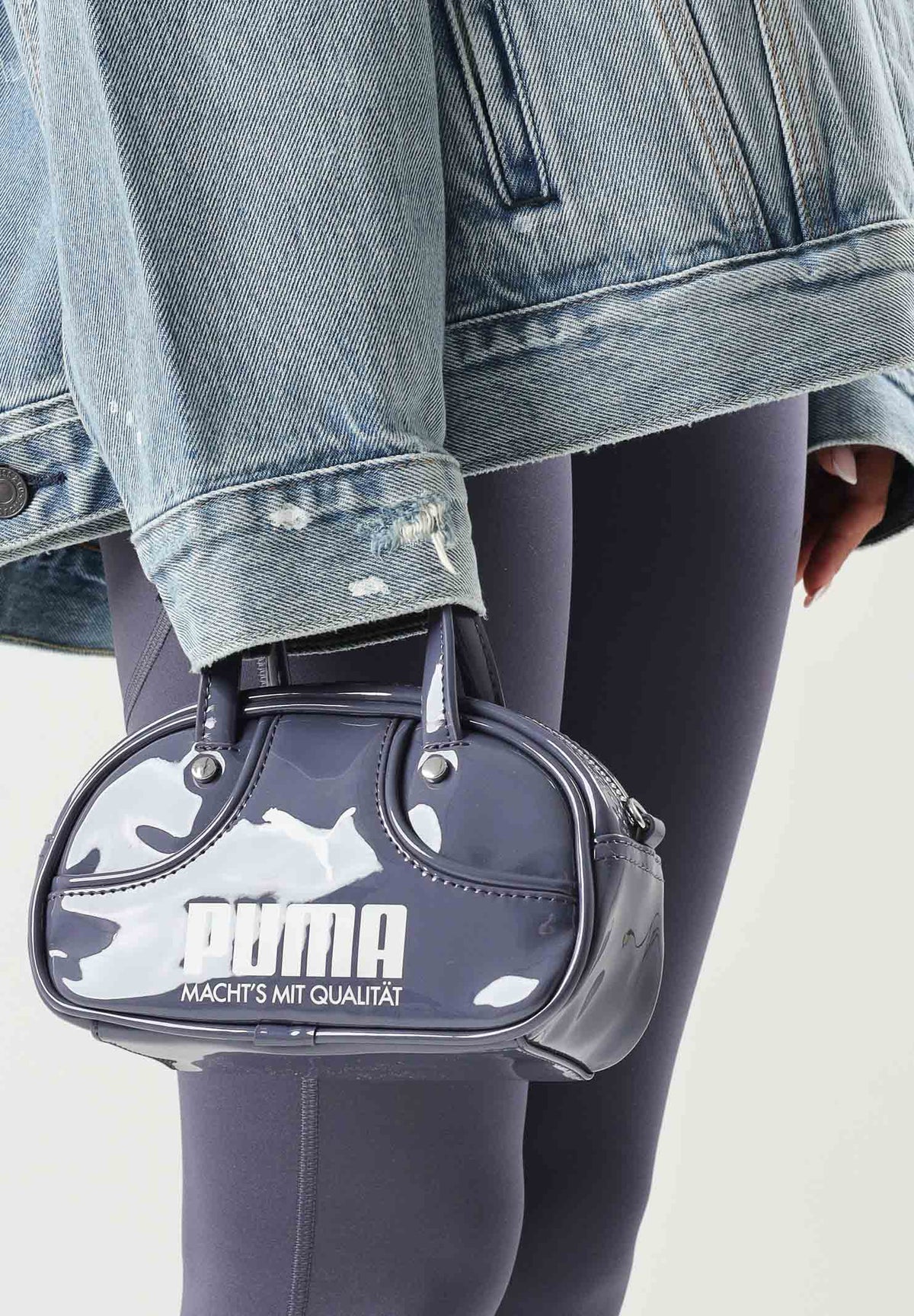 PUMA Borsa mini a mano micro grigio per donna con doppi manici, tracolla regolabile e finitura lucida. 091824 16 PUMA 