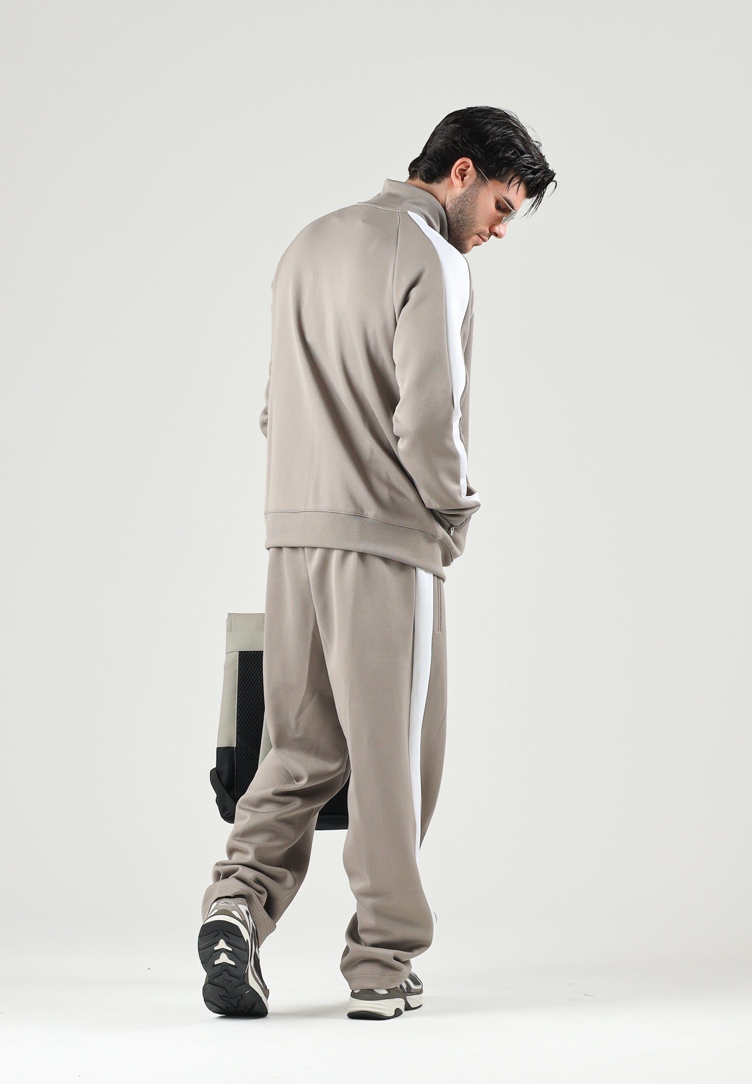 PUMA Pantaloni  beige per uomo con bande laterali a contrasto 629589 81 PUMA 