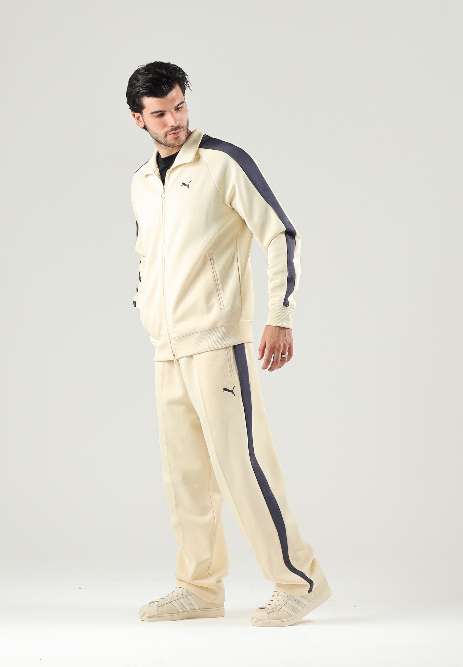 PUMA Pantaloni gialli per uomo con bande laterali a contrasto 629589 88 PUMA 