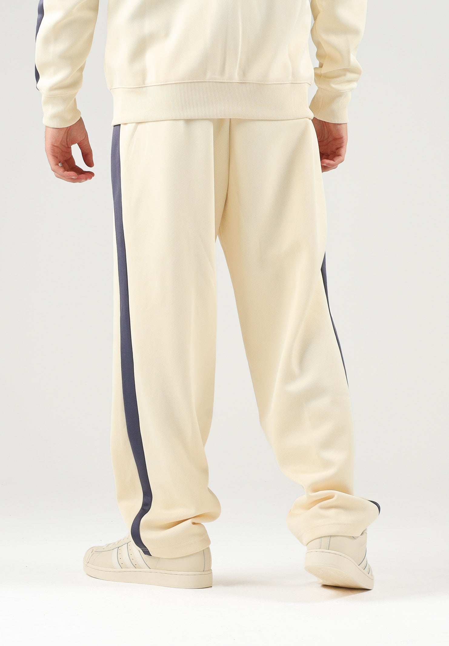 PUMA Pantaloni gialli per uomo con bande laterali a contrasto 629589 88 PUMA 