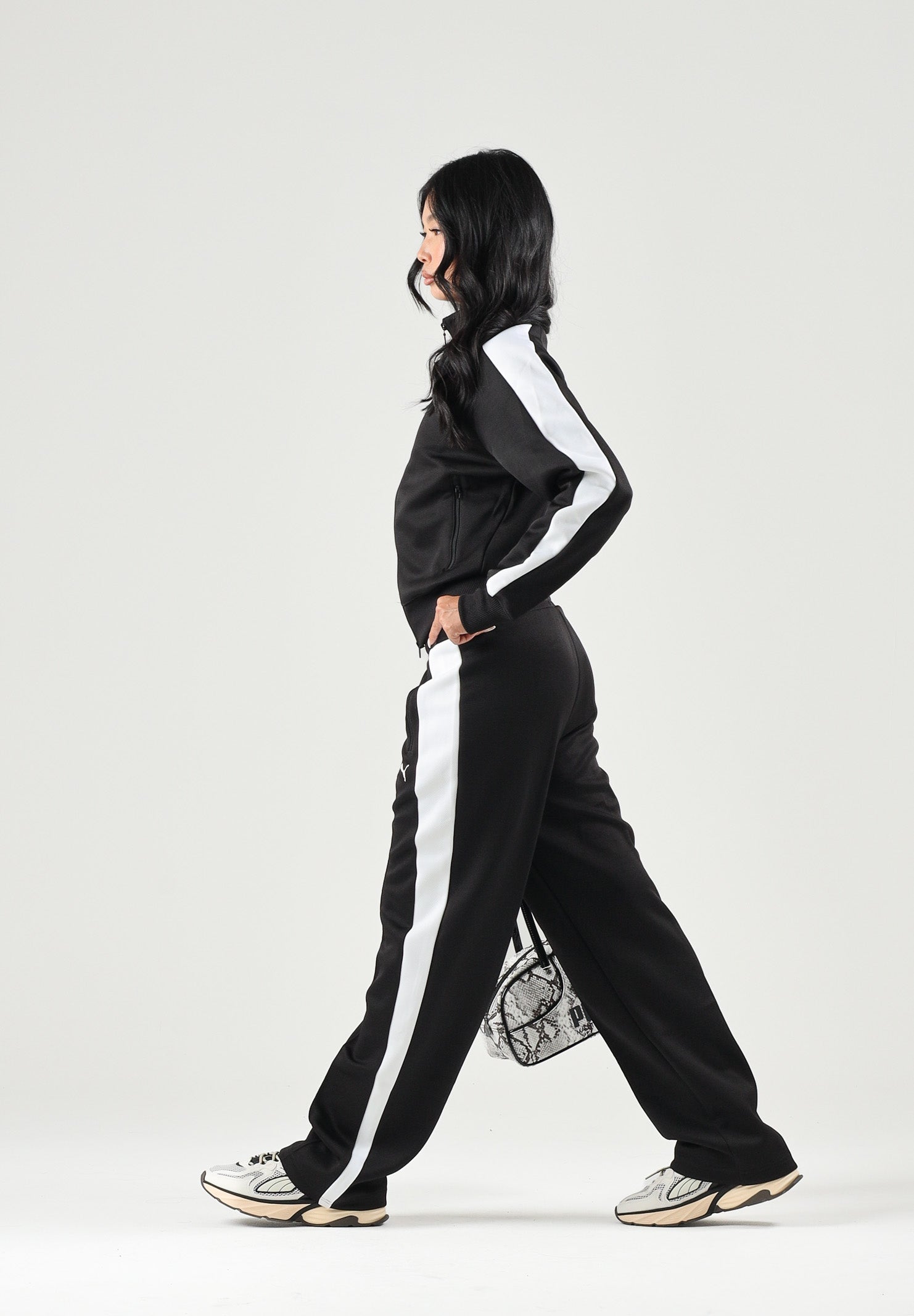 PUMA Felpa con zip T7 ALWAYS ON nera da donna 629796 01 PUMA 