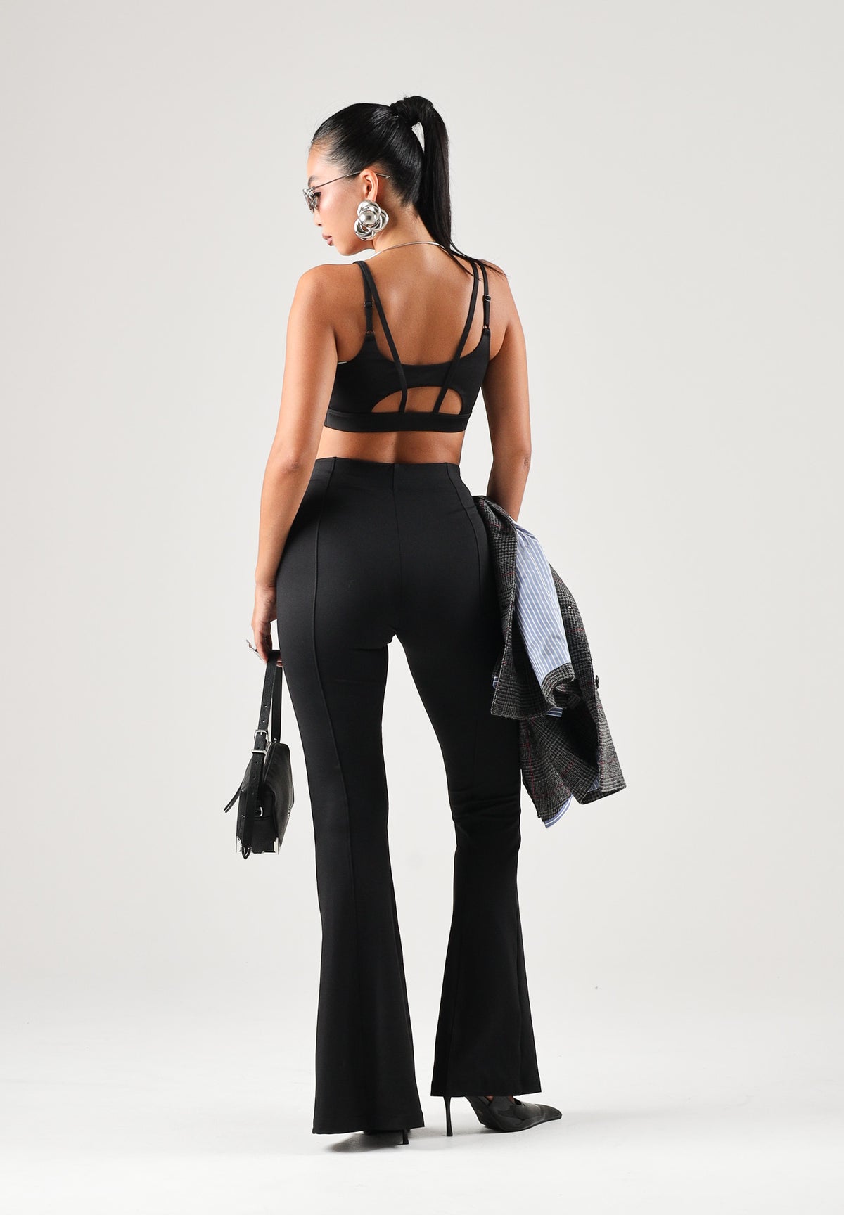 PUMA Leggings ESSENTIALS da donna con spacco frontale al fondo e tessuto a coste. 636674 01 PUMA 