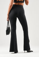PUMA Leggings ESSENTIALS da donna con spacco frontale al fondo e tessuto a coste. 636674 01 PUMA 