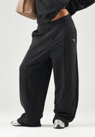 PUMA Pantaloni ESSENTIALS nero da donna con fondo aperto regolabile, cintola elasticizzata 636677 01 PUMA 