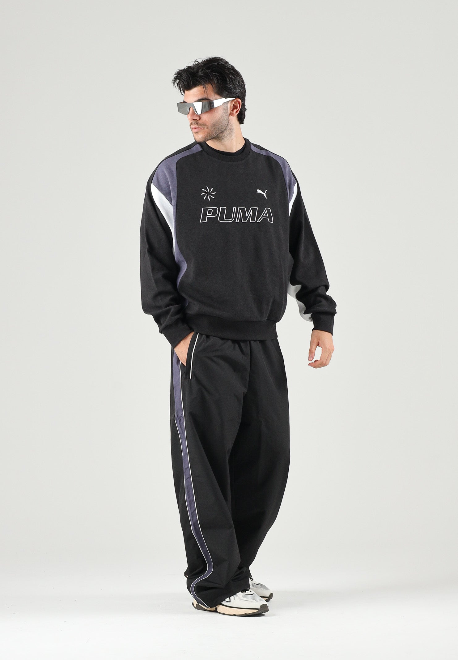 PUMA Felpa girocollo MOTO CREWNECK nera  da uomo con dettagli color block, logo frontale 636723 01 PUMA 