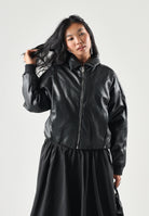 PUMA Giubbotto in pelle  FAUX LEATHER  nero da donna con colletto a camicia e zip frontale. 637143 01 PUMA 