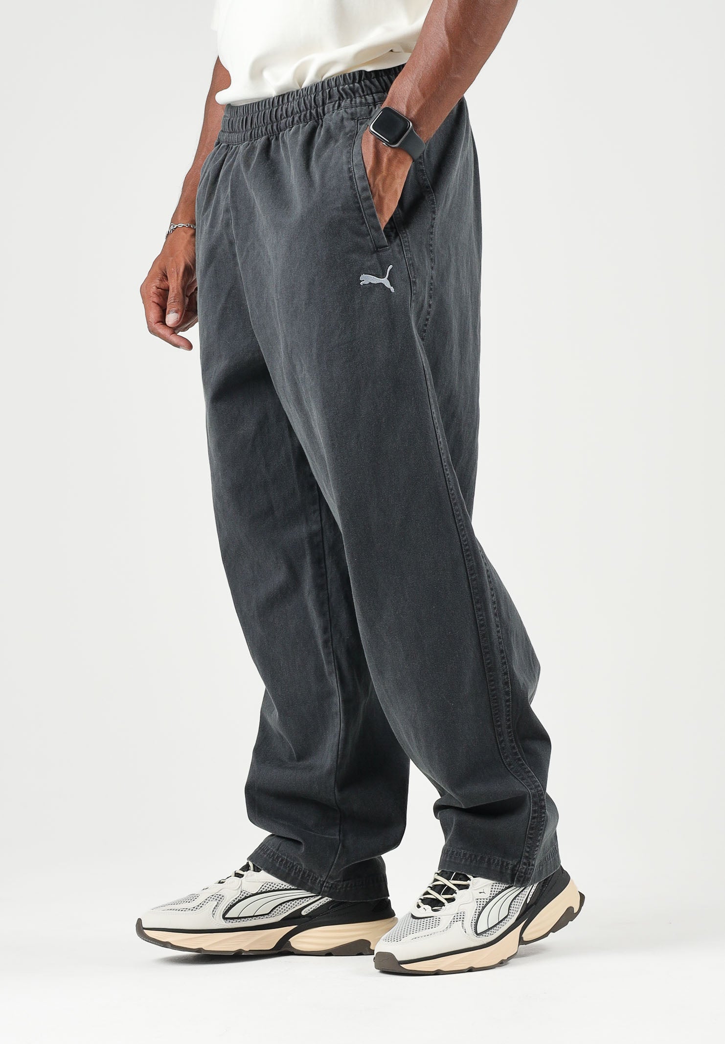 PUMA Pantaloni  ARCHIVE RELAXED WASHED nero per uomo e donna con fondo dritto e tasche laterali 638361 01 PUMA 