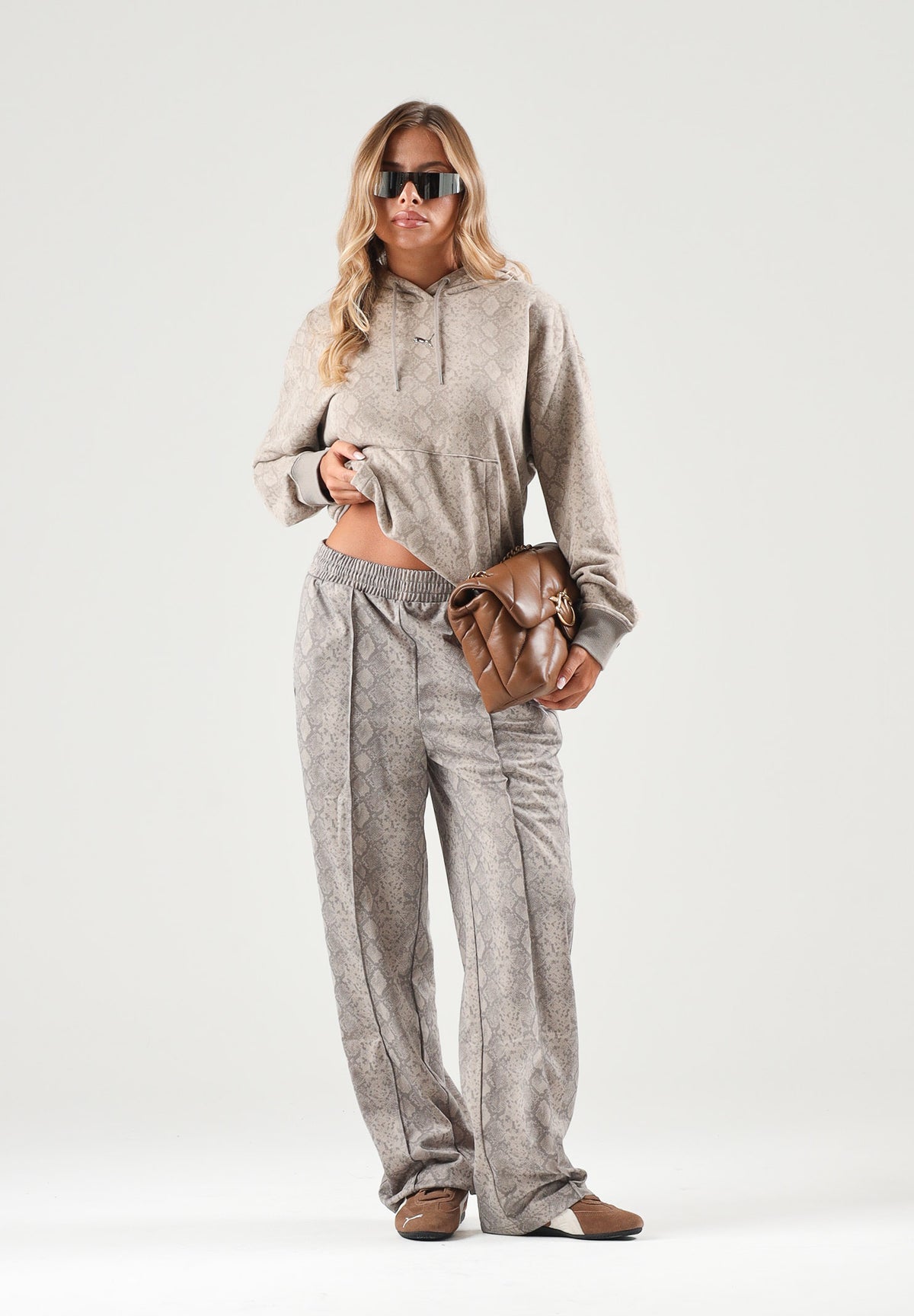 PUMA Pantalone PYTHON PRINT TRACK PANTS beige  da donna con stampa pitonata 638733 81 PUMA 