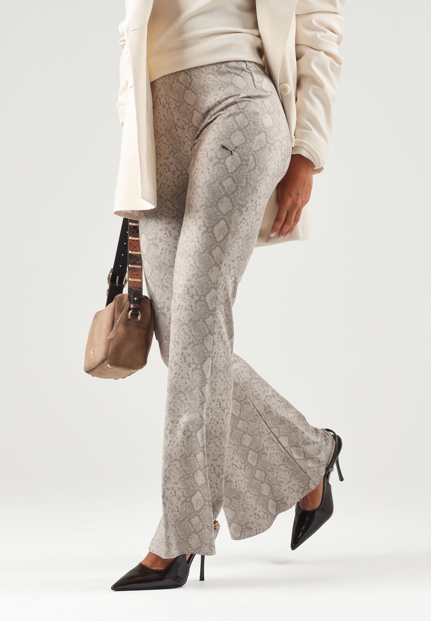 PUMA Leggings CLASSICS PYTHON  beige per donna con trama pitonata tono su tono 638750 81 PUMA 