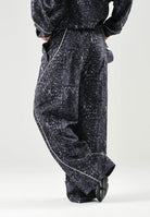 PUMA Pantalone RUN WOVEN PANTS grigio per donna con trama grafica, vita elastica e fondo stringabile. 694005 35 PUMA 
