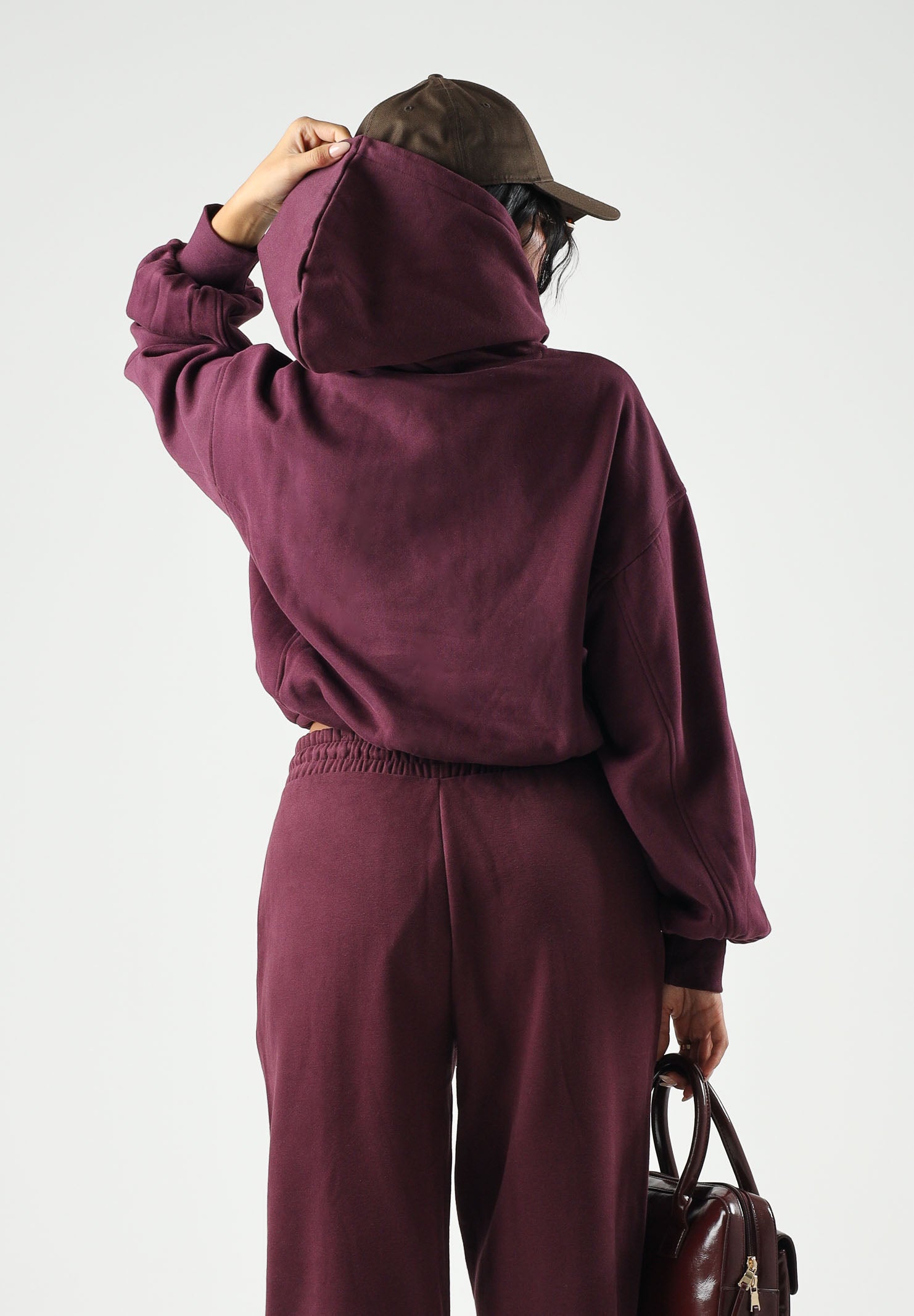PUMA Felpa con cappuccio HOODIE bordeaux da donna con maniche a palloncino<BR/> 694027 24 PUMA 
