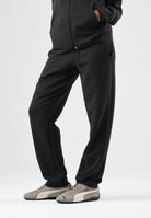PUMA Pantalone STRAIGHT LEG nero da donna con vita elasticizzata, coulisse e tasche laterali. 694036 01 PUMA 