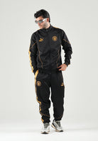 PUMA Pantaloni MANCHESTER CITY TRACK PANTS nero da uomo con profili dorati sui fianchi e girovita elastico. 786297 32 PUMA 