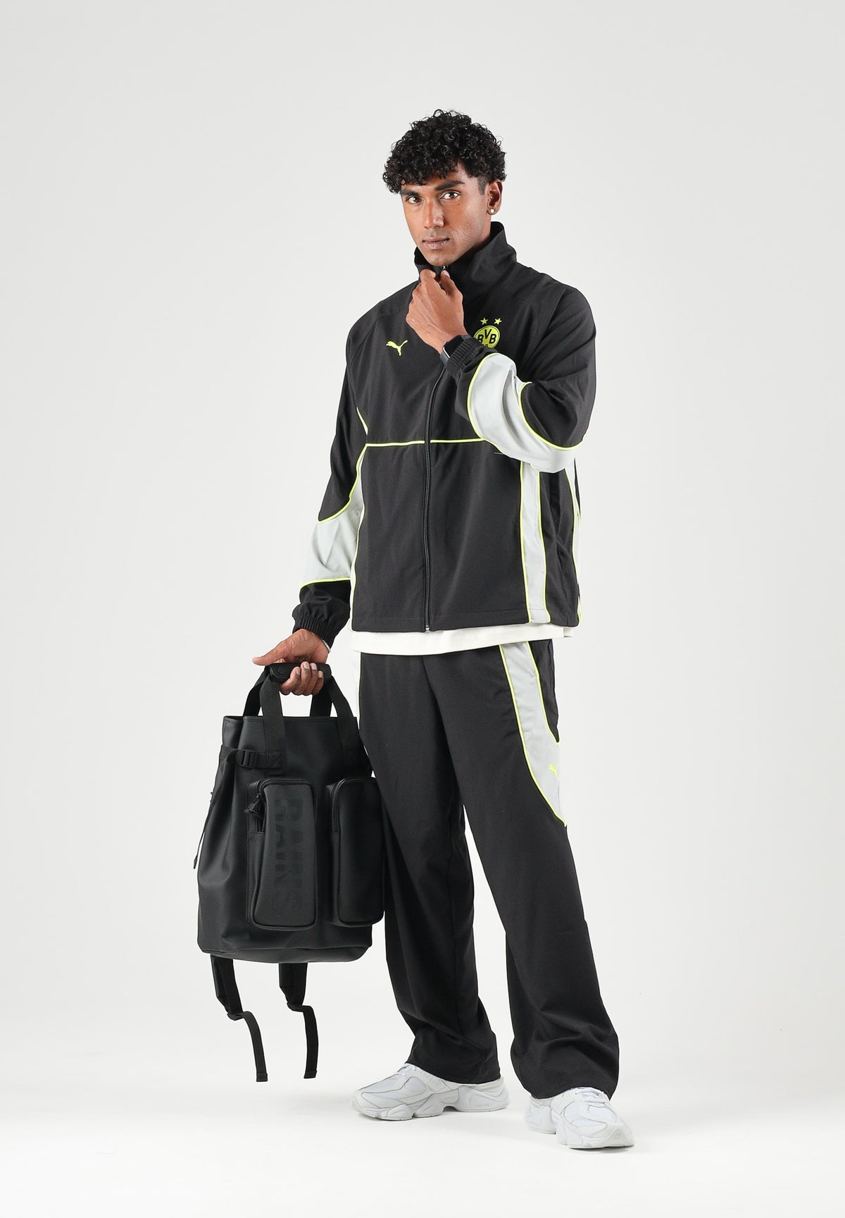 PUMA Pantaloni BORUSSIA DORTMUND PUMATECH-X neri per uomo con inserti laterali grigi a contrasto 786363 11 PUMA 