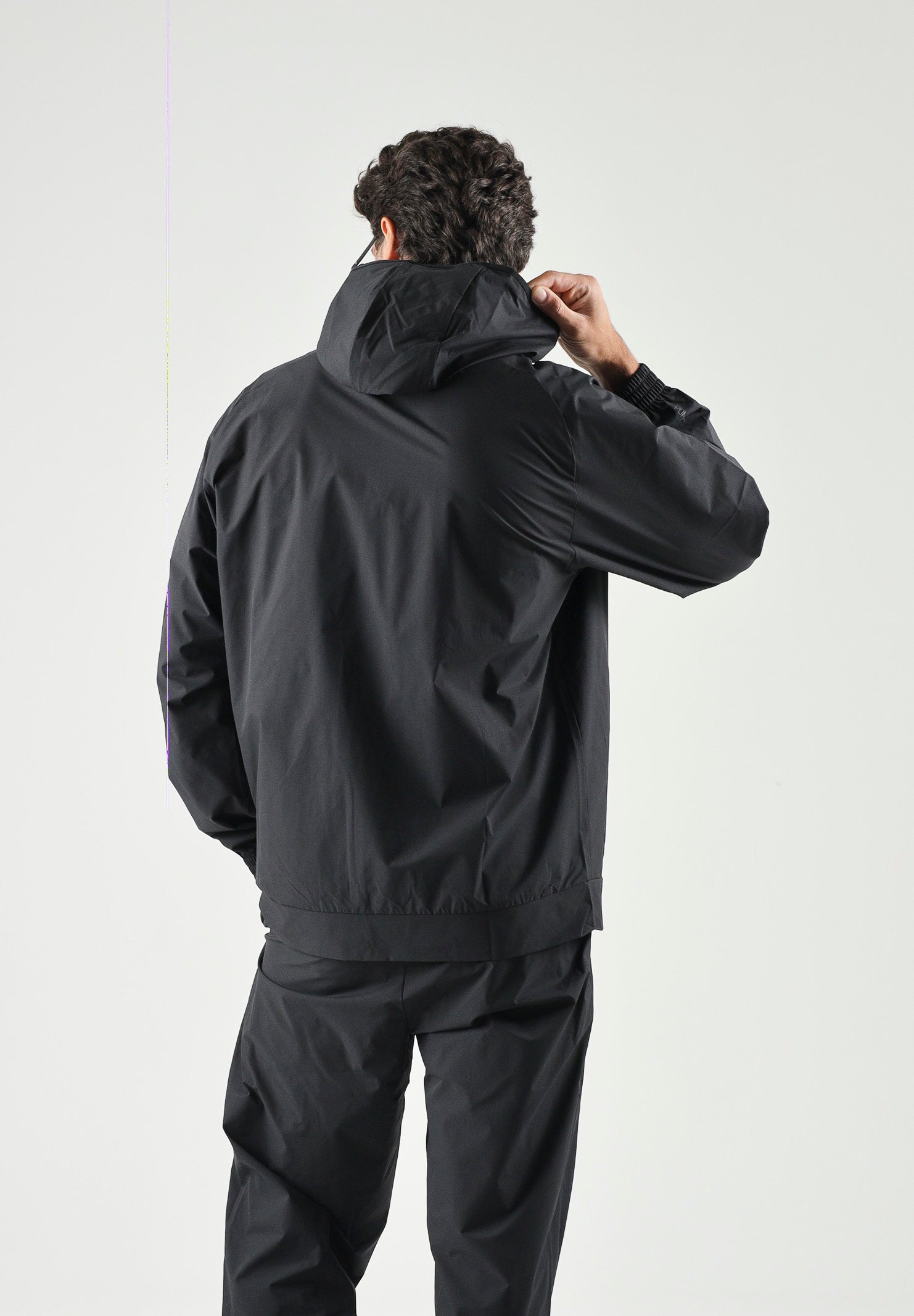 PUMA Giacca BORUSSIA a vento nera da uomo con dettagli a contrasto e stemma<BR/> 786509 07 PUMA 