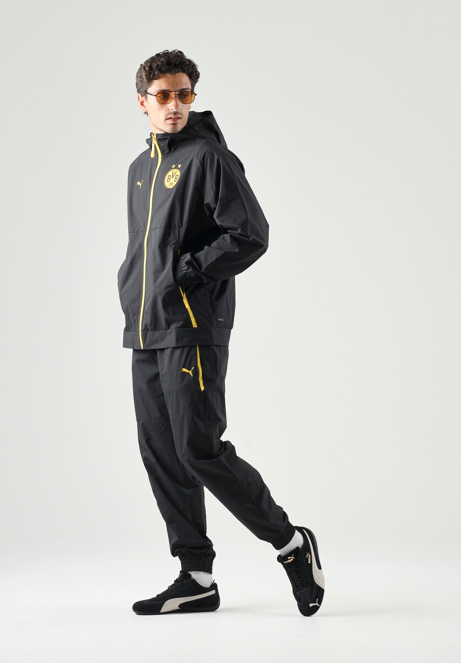 PUMA Pantaloni BORUSSIA DORTMUND nero da uomo con dettagli a contrasto 786510 07 PUMA 