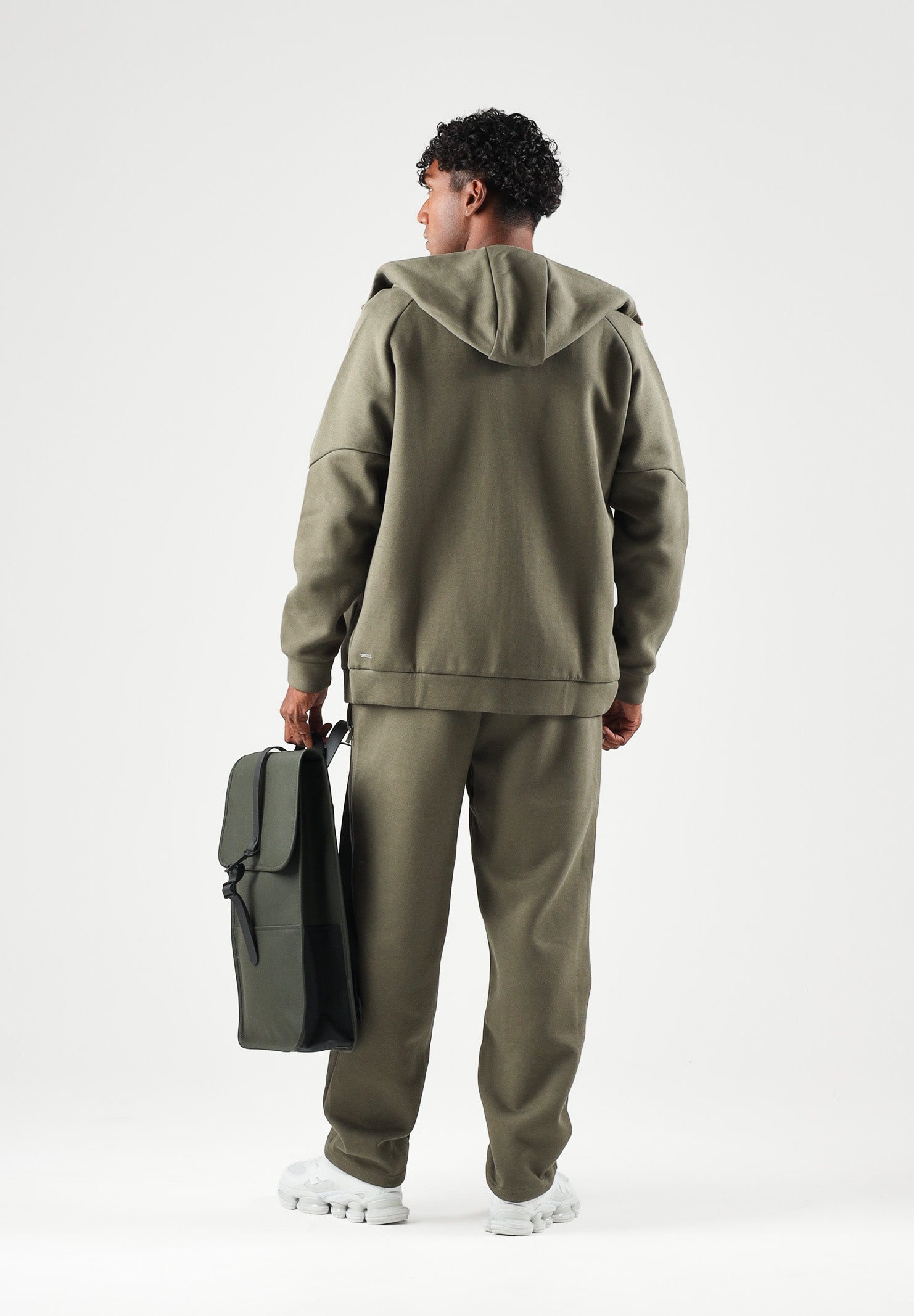 PUMA Felpa con zip  AC MILAN TRAVEL HOODIE verde da uomo con profili arancioni 786685 21 PUMA 