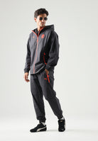 PUMA Giacca AC MILAN dark gray, grigio antracite da uomo con dettagli a contrasto e stemma laterale <BR/> 786699 20 PUMA 