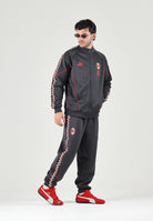 PUMA Pantaloni AC MILAN TRACK PANTS nero da uomo con profili rossi sui fianchi e caviglie con polsino. 786736 17 PUMA 