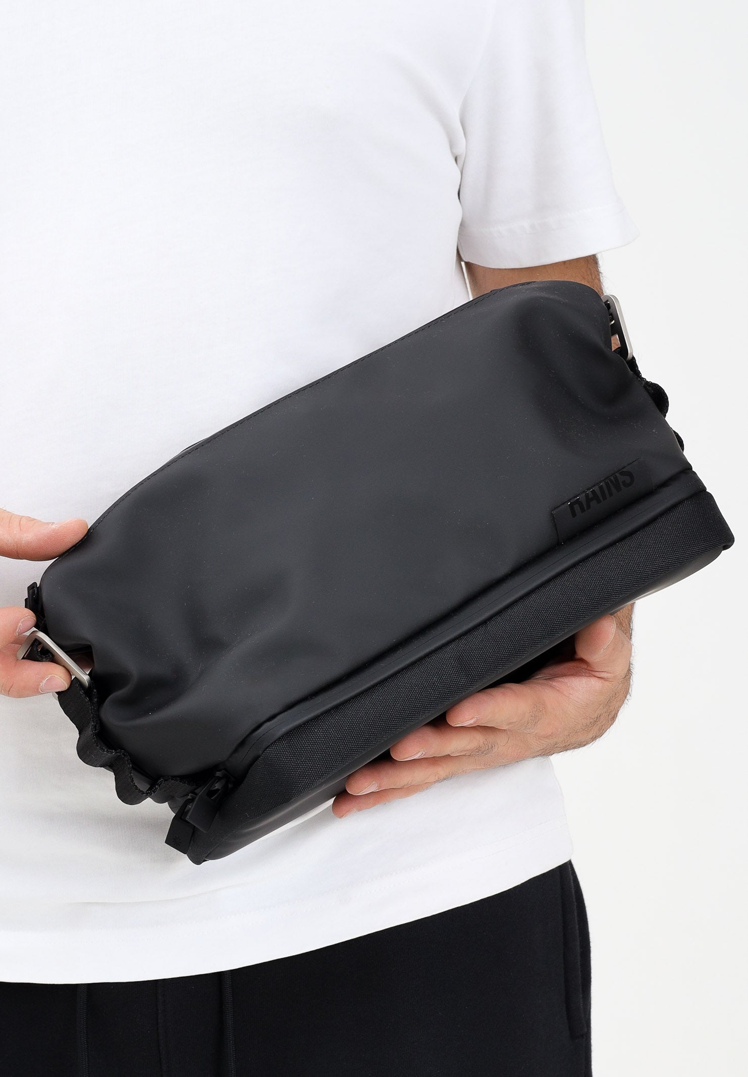 RAINS Pochette Otaru nera per uomo e donna RA12290 BL RAINS 