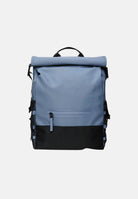 RAINS Zaino blue dusk per uomo e donna con chiusura superiore arrotolabile e spallacci regolabili. RA14270 BL RAINS 