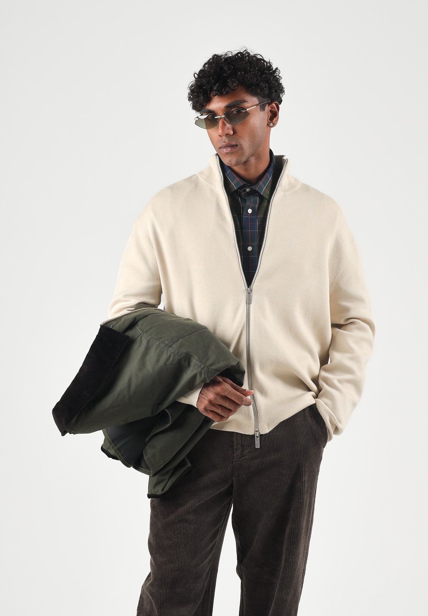 SELECTED HOMME Cardigan SLHTELLER FN  beige per uomo con collo alto, chiusura full zip e maniche lunghe. 16099572 OA SELECTED HOMME 