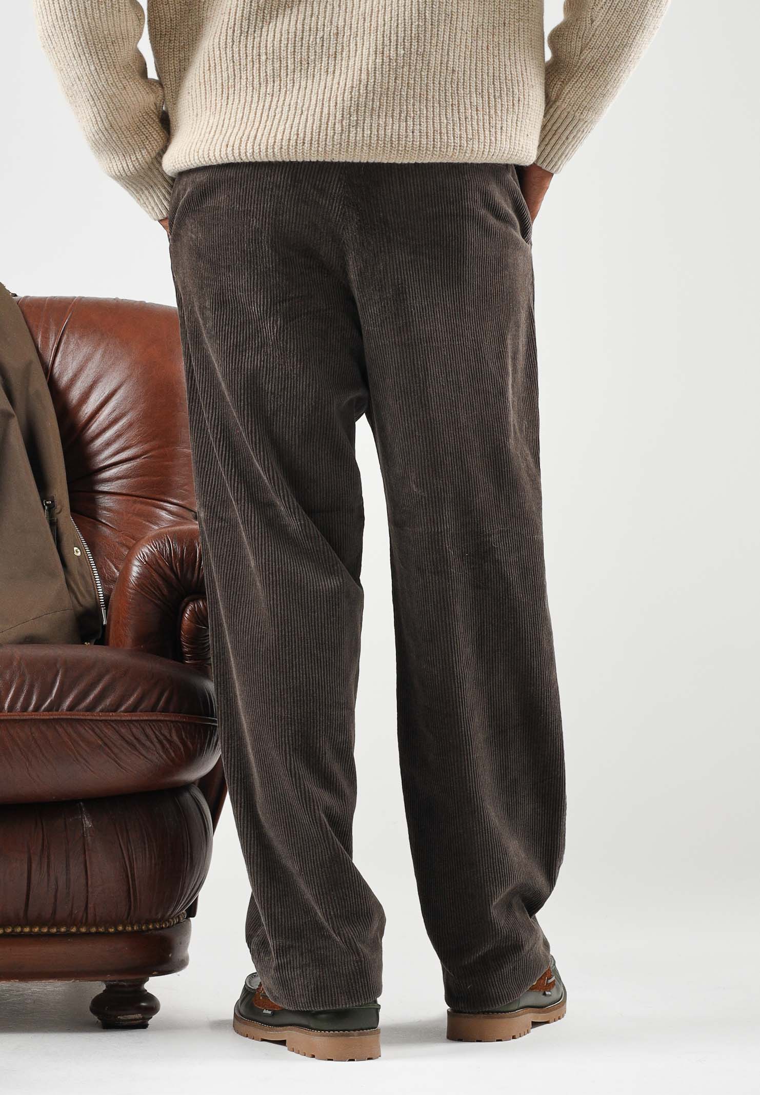 SELECTED HOMME Pantaloni turkish caffè-marrone per uomo con piega centrale e tasche a filetto. 16102144 TU SELECTED HOMME 