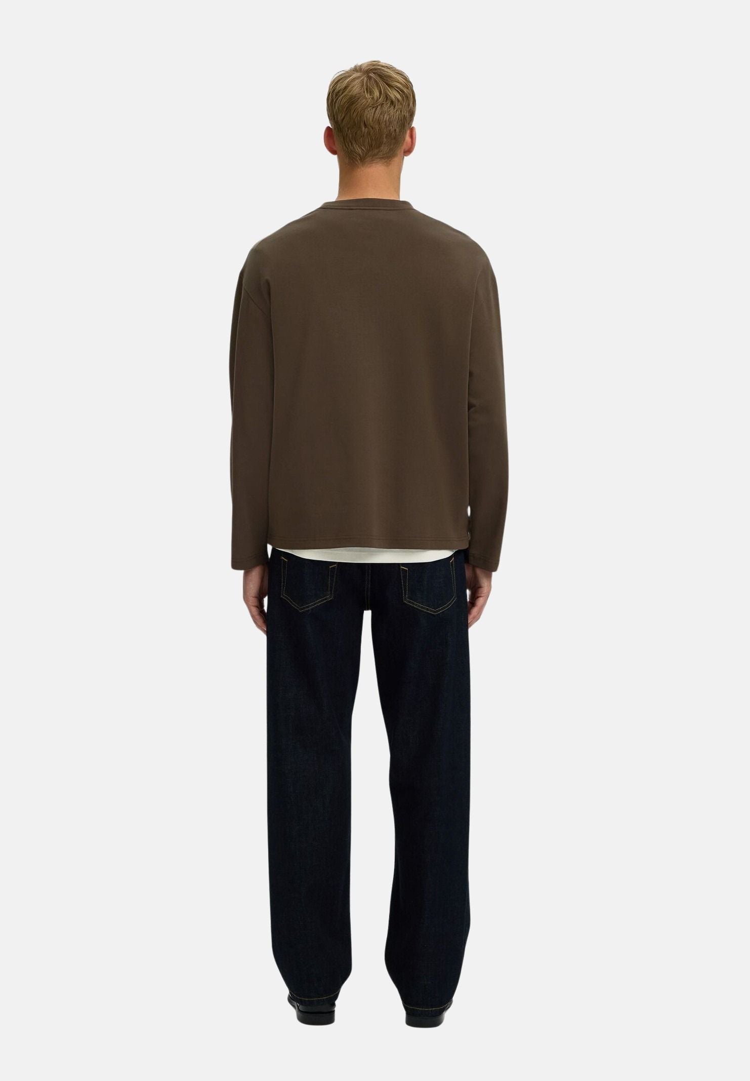SELECTED HOMME T-shirt manica lunga marrone scuro per uomo con scollo rotondo e maniche lunghe. 16102312 TU SELECTED HOMME 