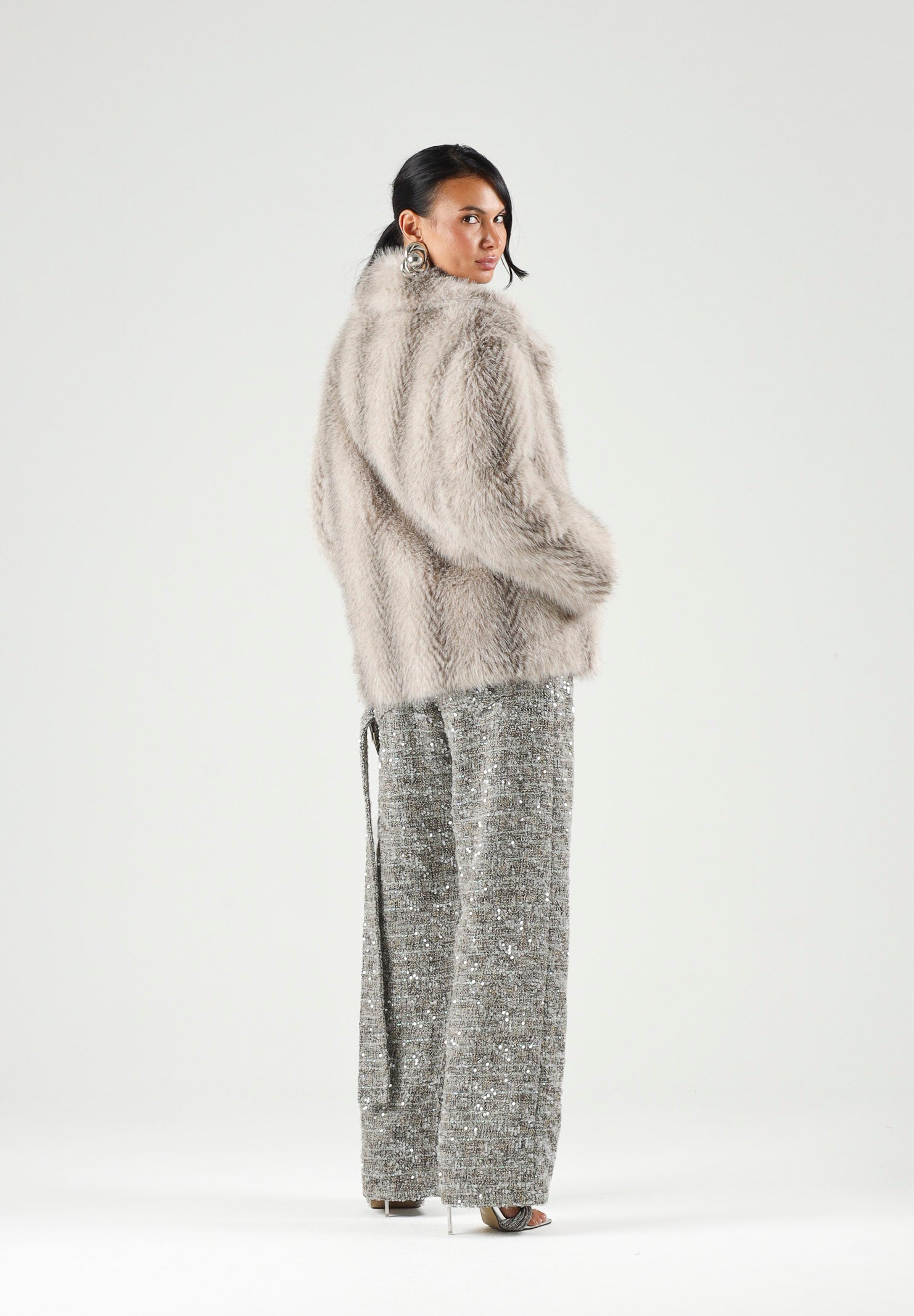 SIMONA CORSELLINI Cappotto CAPPOTTO OVERSIZE IN ECOPELLICCIA grigio, donna. A26CPCBV0301 V0000 SIMONA CORSELLINI 