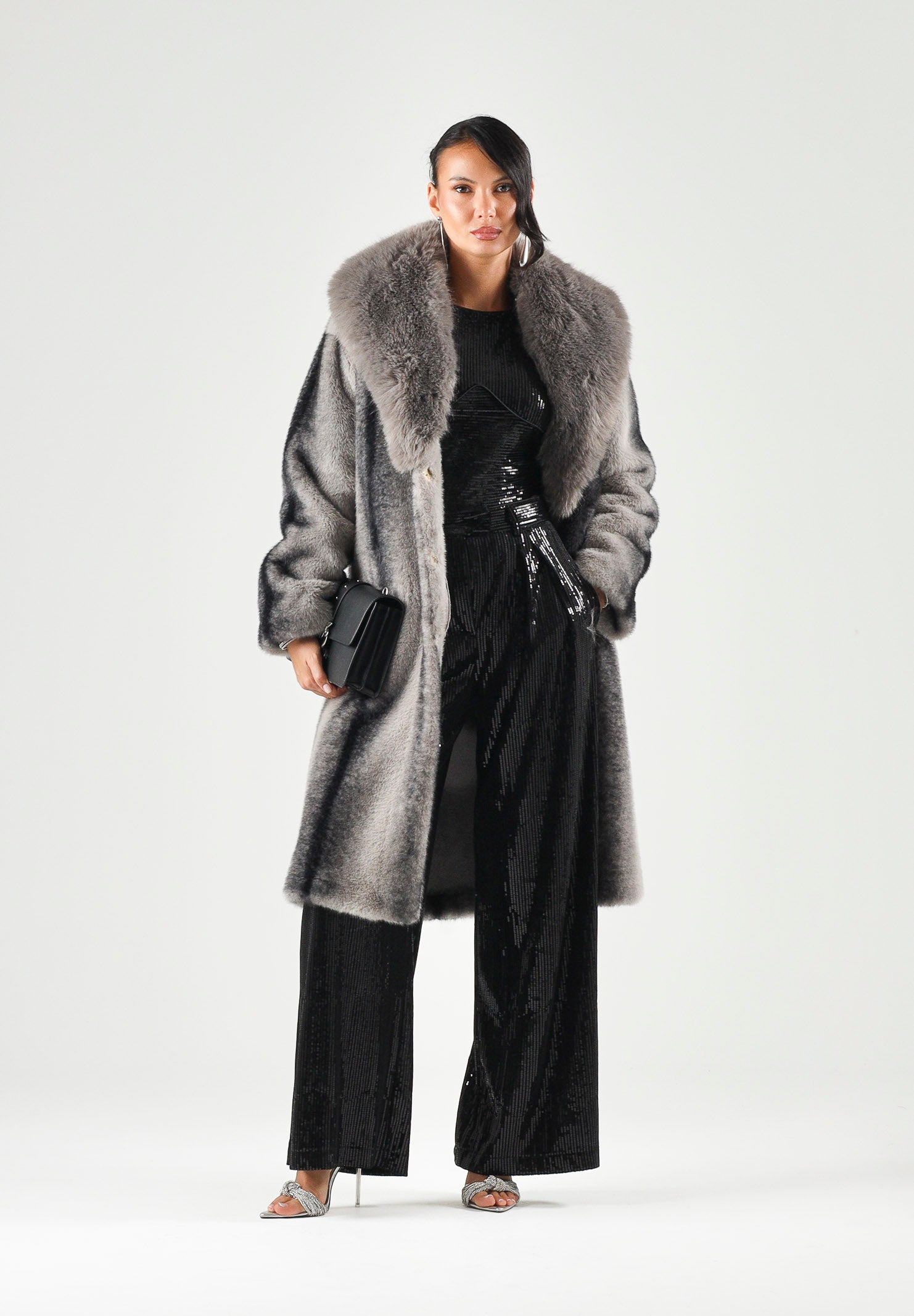 SIMONA CORSELLINI CAPPOTTO LUNGO IN PELLICCIA SINTETICA CON COLLO SCIALLATO Asfalto, grigio, donna. A26CPCPV0401 V0797 SIMONA CORSELLINI 