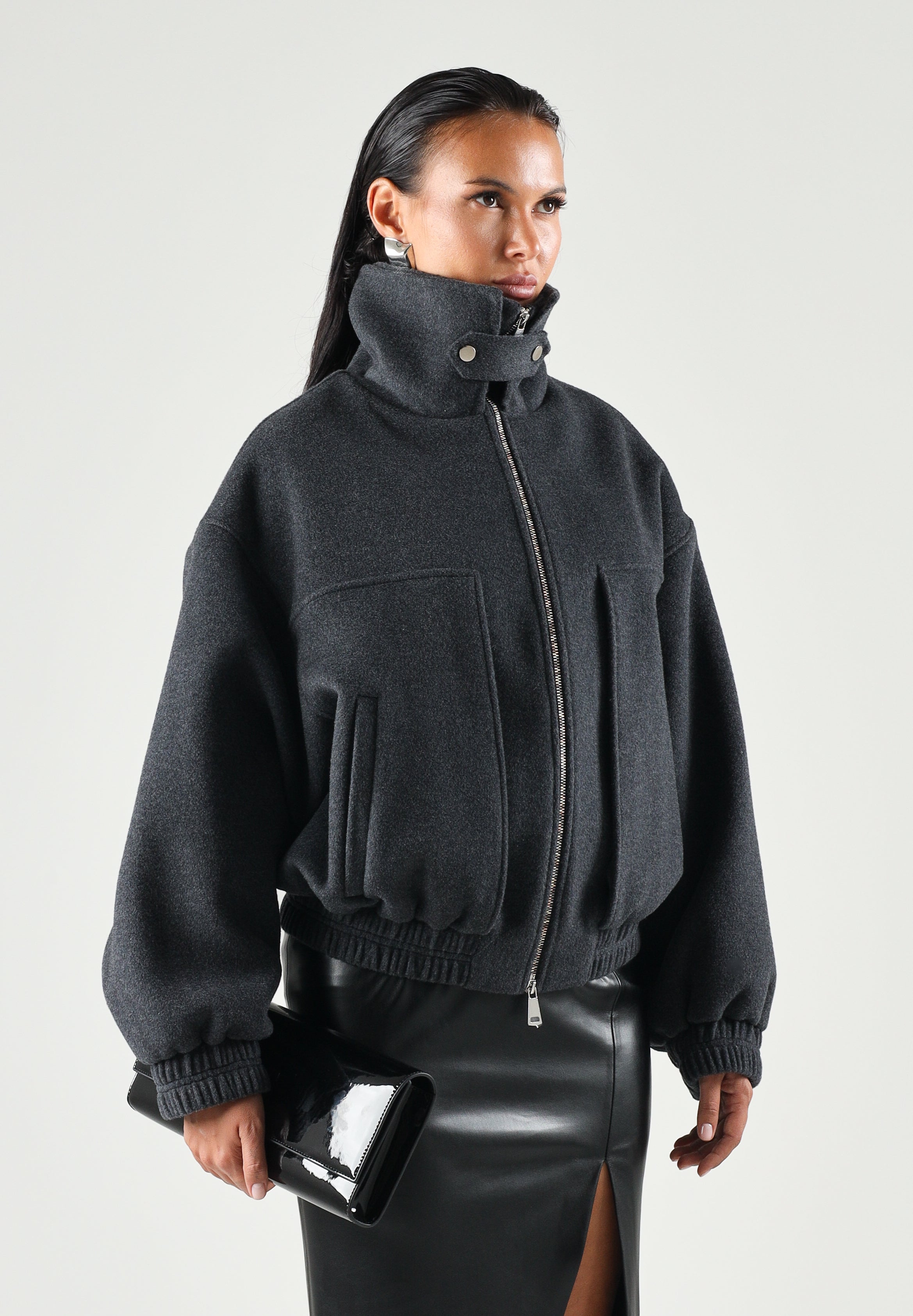 SIMONA CORSELLINI Bomber-montone asfalto melange-grigio da donna con colletto a camicia e chiusura zip. A26CPGBY0101 V0792 SIMONA CORSELLINI 