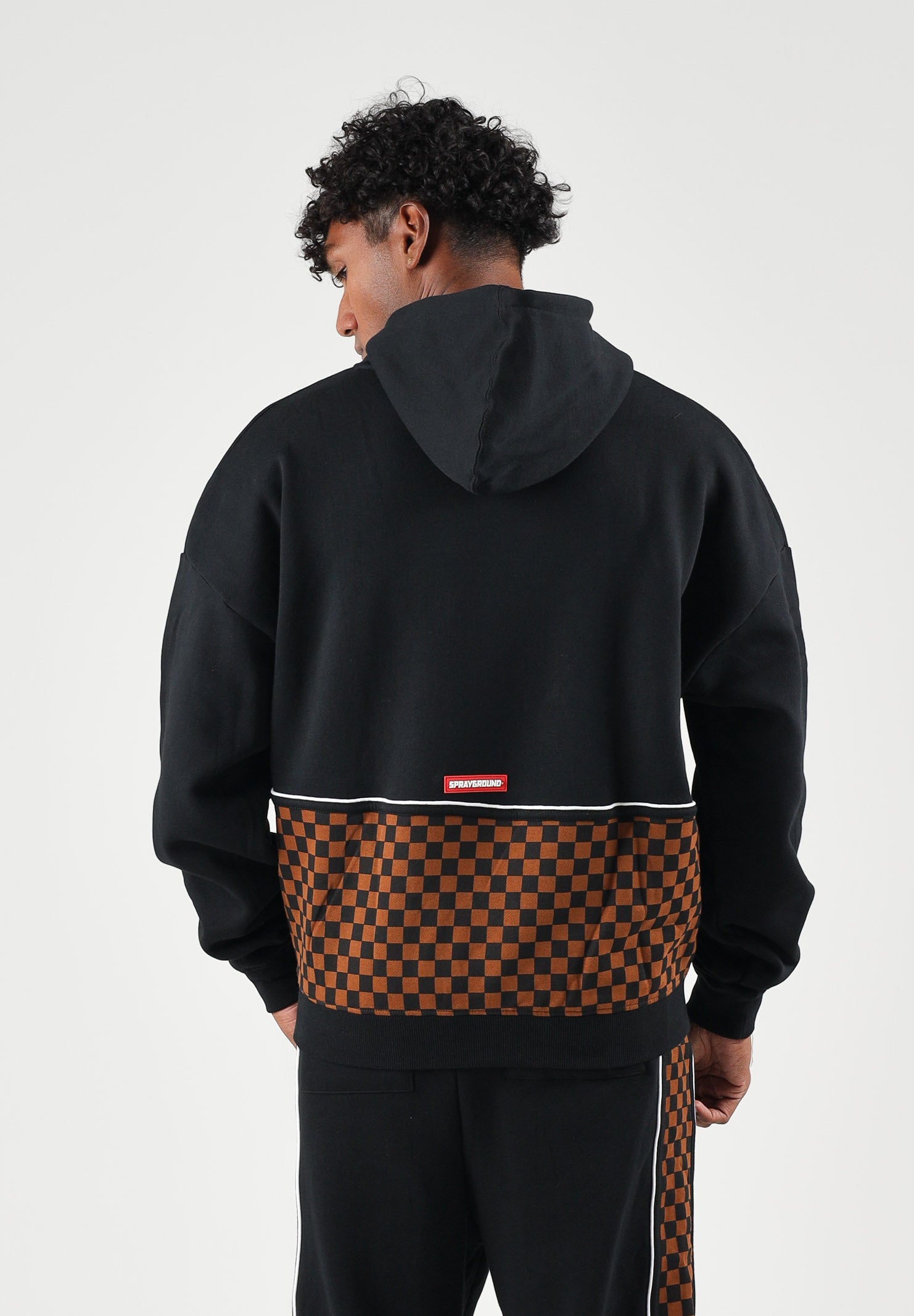 SPRAYGROUND Felpa con cappuccio nera con dettagli marroni per uomo e donna SP933G . SPRAYGROUND 