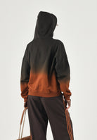SPRAYGROUND Felpa con cappuccio OMBRE HOODIE nera per uomo e donna con sfumatura bicolore. SP956G . SPRAYGROUND 