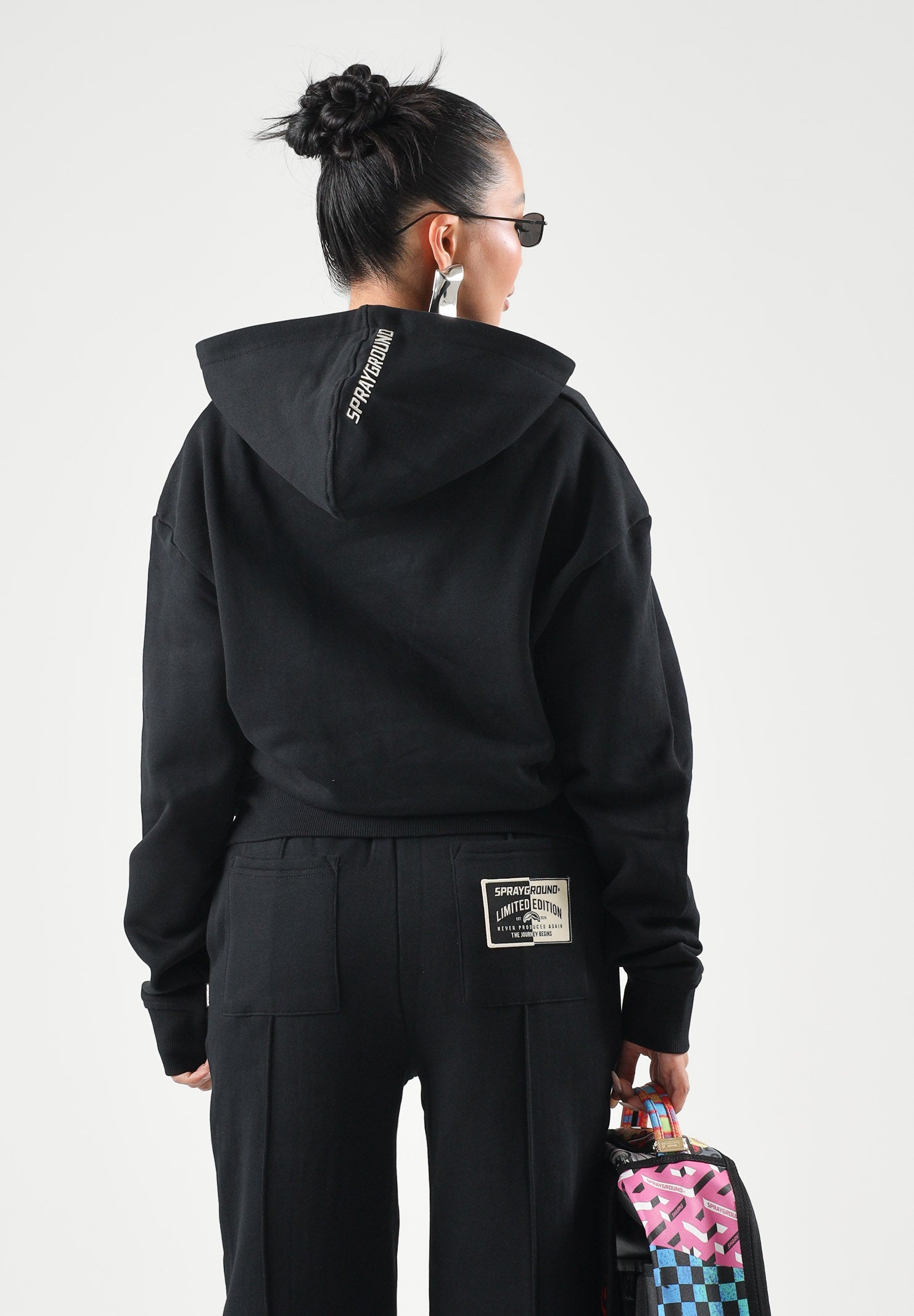 SPRAYGROUND Felpa con cappuccio nero per uomo e donna con minimalista dettaglio grafico sul petto. SP965BLK . SPRAYGROUND 