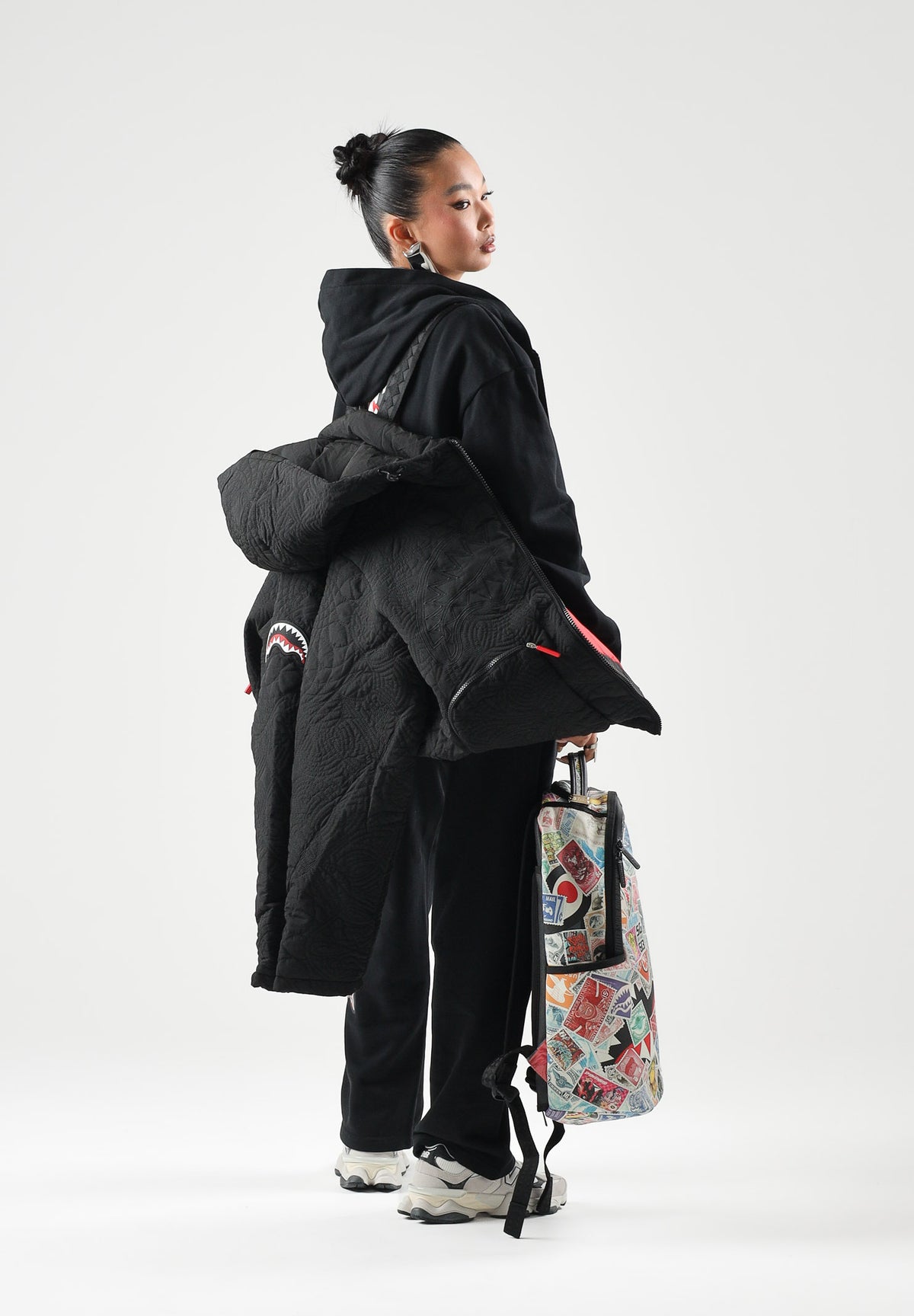 SPRAYGROUND Giubbotto MONOGRAM PUFFER JACKET nero per uomo e donna SP983 . SPRAYGROUND 