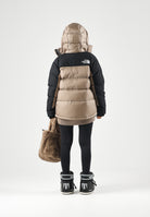 THE NORTH FACE Piumino HIMALAYAN DOWN PARKA Garnet-TNF Black marrone cammello e nero da donna, con cappuccio, imbottitura in vera piuma d'oca, chiusura frontale con zip e patta antivento e tasche applicate sul davanti<BR/> NF0A4R2WT071 . THE NORTH FACE 