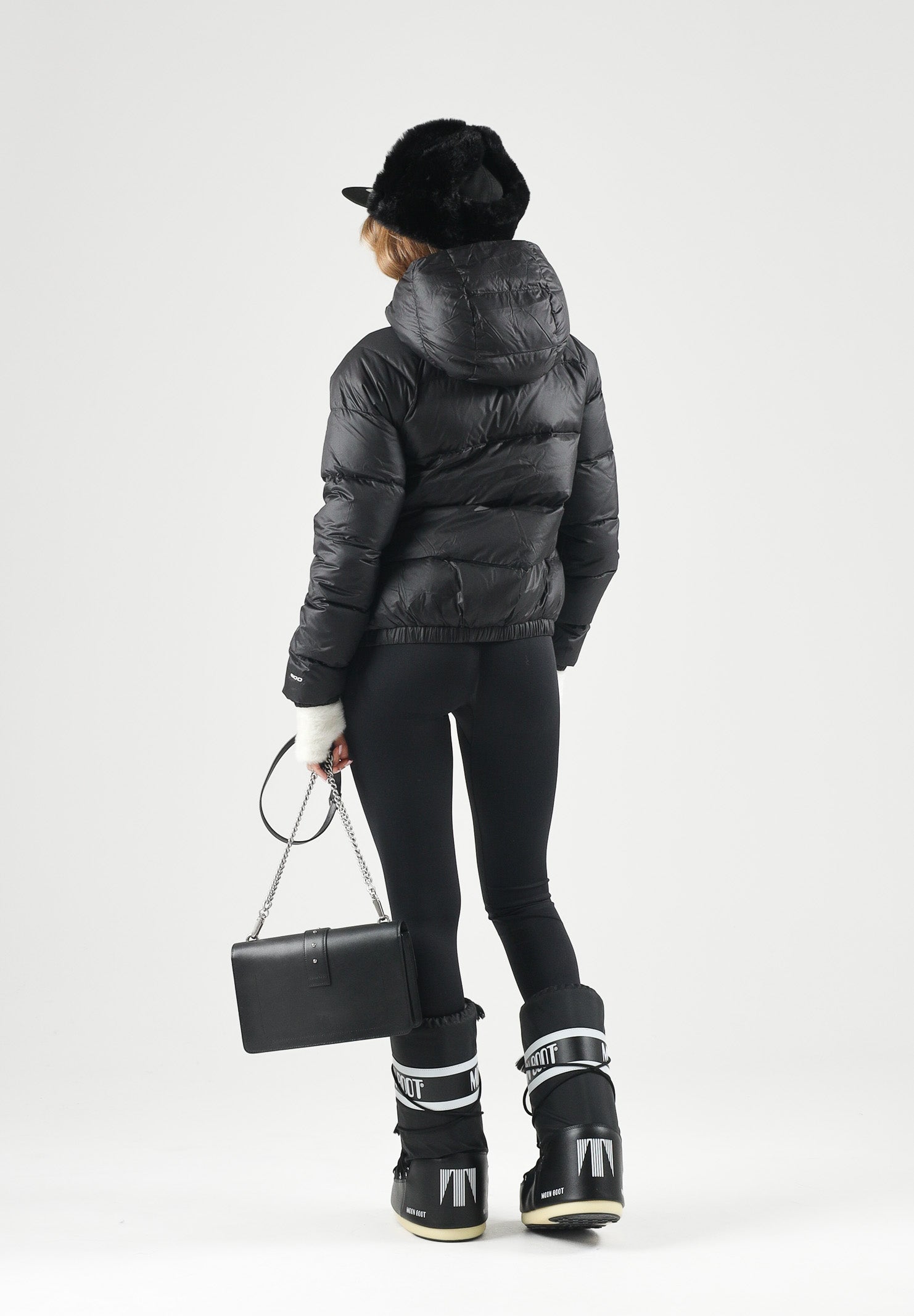 THE NORTH FACE Piumino WOMEN'S HYDRENALITE DOWN HOODIE nero da donna NF0A5GGGJK31 . THE NORTH FACE 