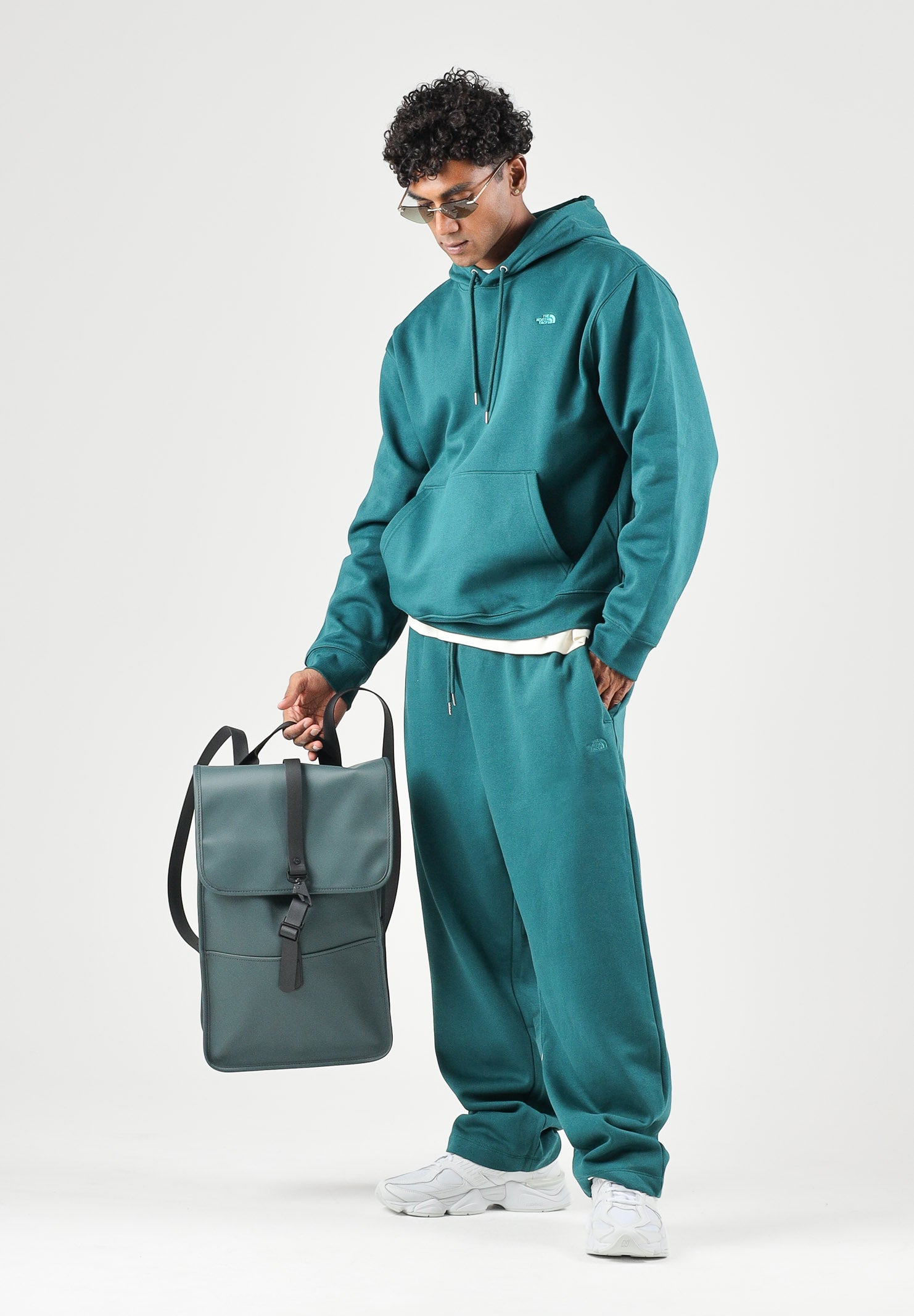 THE NORTH FACE Felpa con cappuccio SIMPLE DOME HOODIE blu ottanio da uomo con tasca a marsupio frontale. NF0A8CW7N4J1 . THE NORTH FACE 