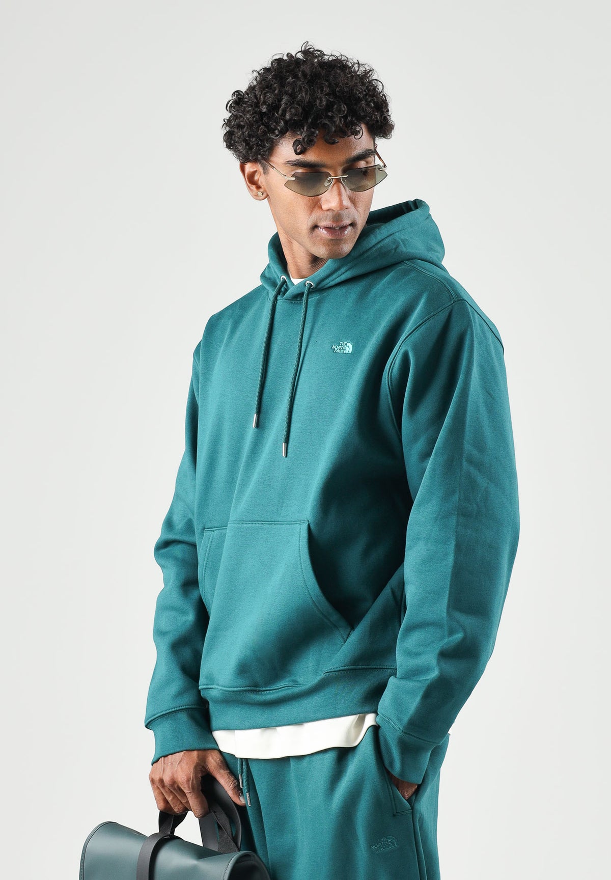THE NORTH FACE Felpa con cappuccio SIMPLE DOME HOODIE blu ottanio da uomo con tasca a marsupio frontale. NF0A8CW7N4J1 . THE NORTH FACE 