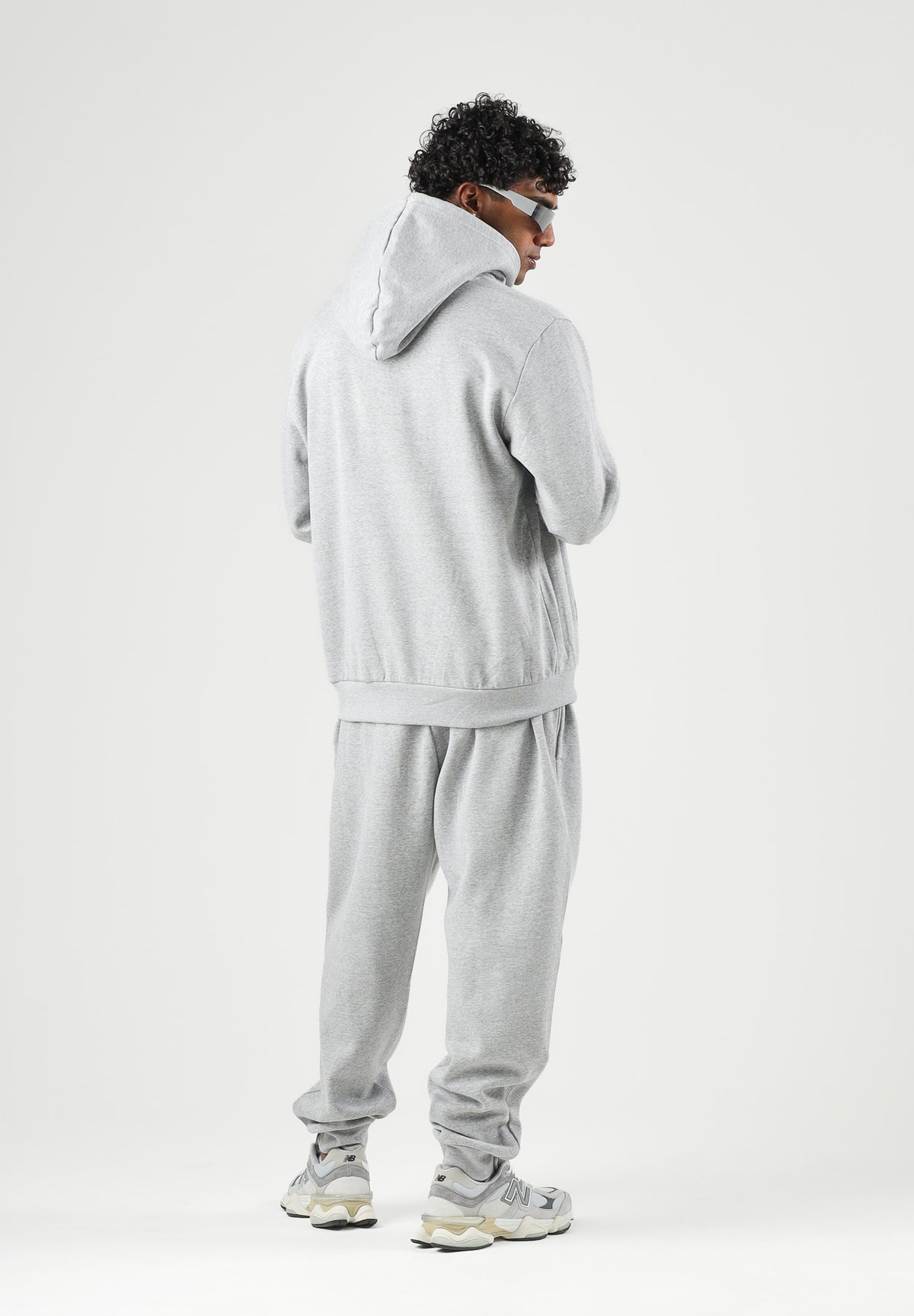 THE NORTH FACE Felpa con cappuccio EVOLUTION SIMPLE DOME REGULAR HOODIE grigia da uomo NF0A8CWMCQO1 . THE NORTH FACE 