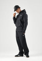 THE NORTH FACE Felpa con zip tnf black nera per uomo e donna  con pratica con cappuccio e tasche laterali. NF0A8EU1JK31 . THE NORTH FACE 