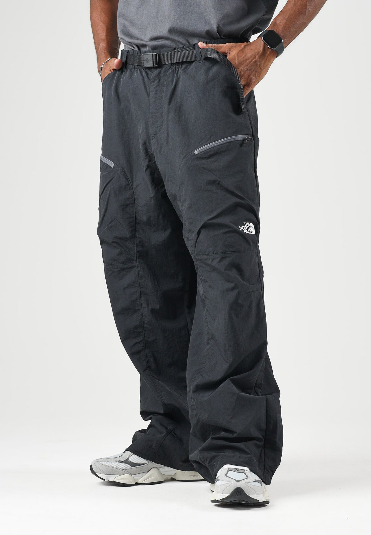 THE NORTH FACE Pantaloni Unisex NSE BELTED PANTS in Nylon Nero<BR/> NF0A8G95JK31 . THE NORTH FACE 