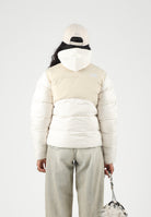 THE NORTH FACE Piumino SAIKURU panna e beige da donna NF0A8GCBJN51 . THE NORTH FACE 