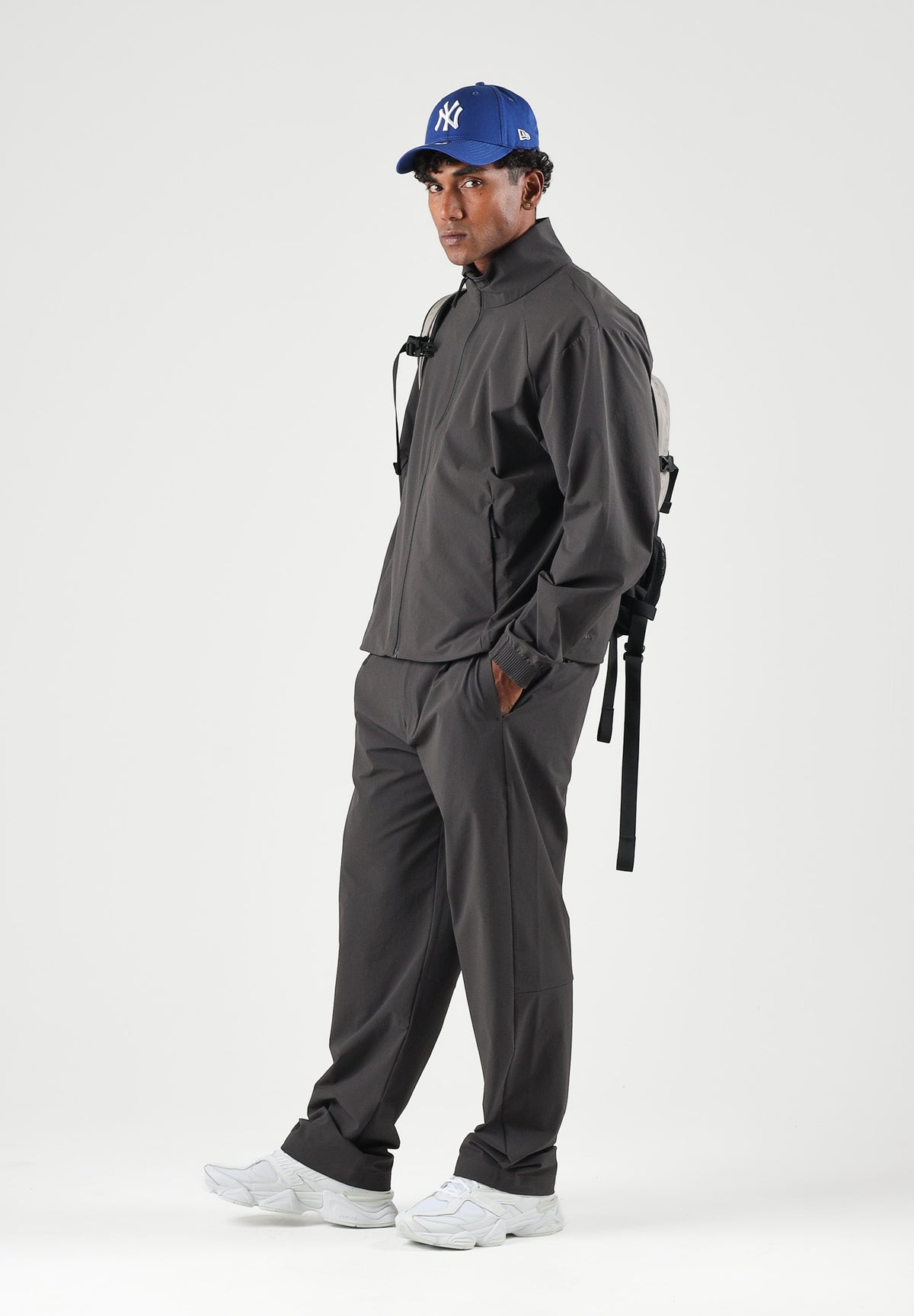  NF0A8H9MNO11 . THE NORTH FACE 