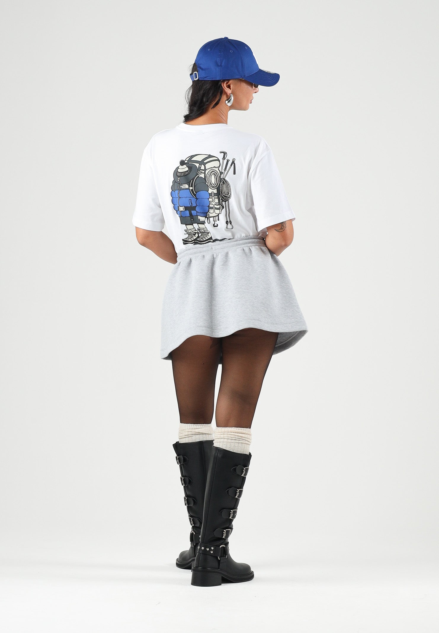 THE NORTH FACE T-shirt manica corta SIMPLE DOME bianca per uomo e donna con logo stampato sul petto e sul retro. NF0A8JB4FN41 . THE NORTH FACE 